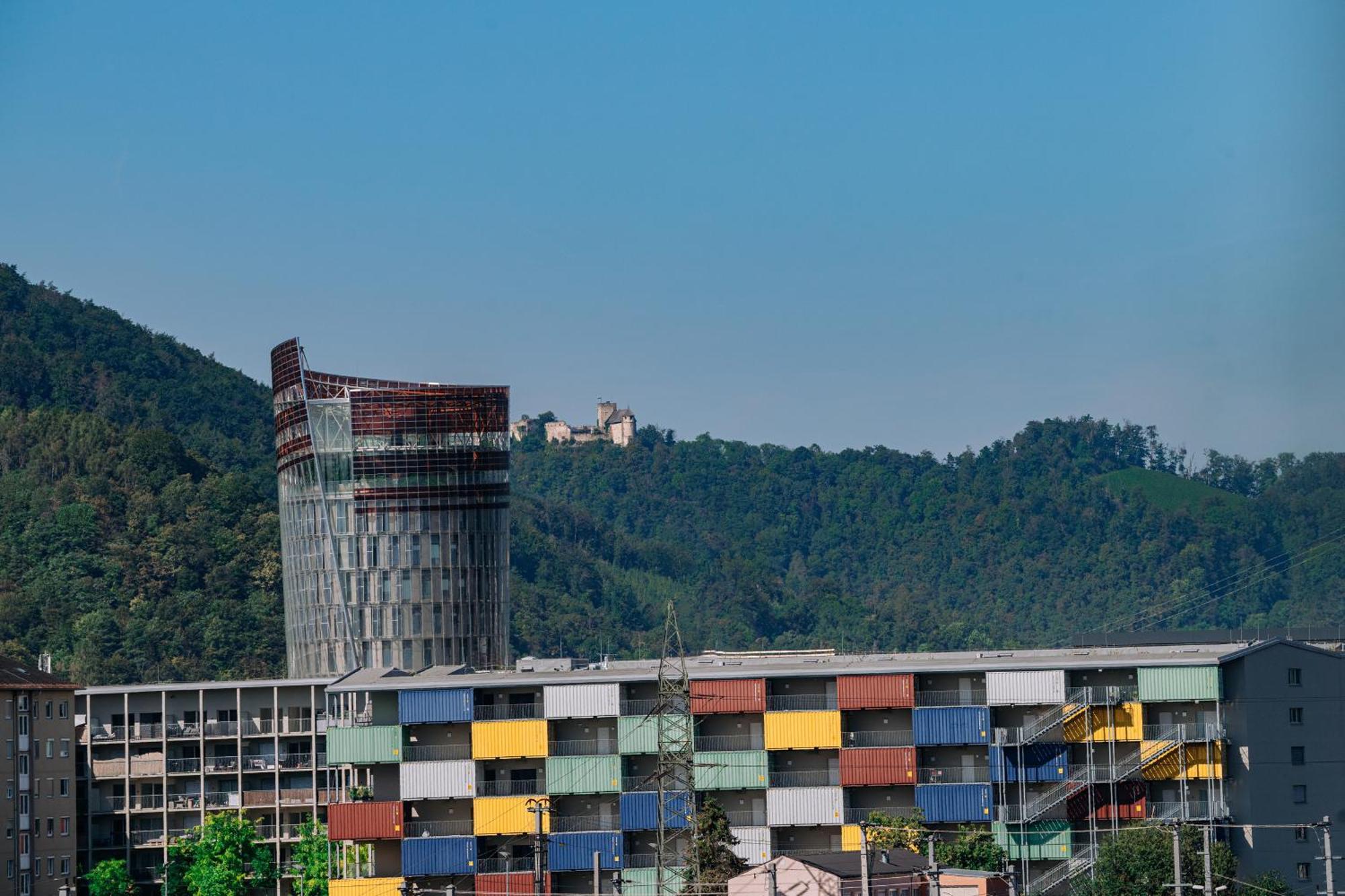 Tamliving Center Luxury 4 Rooms Smart Tv Kitchen Great View Graz Bagian luar foto